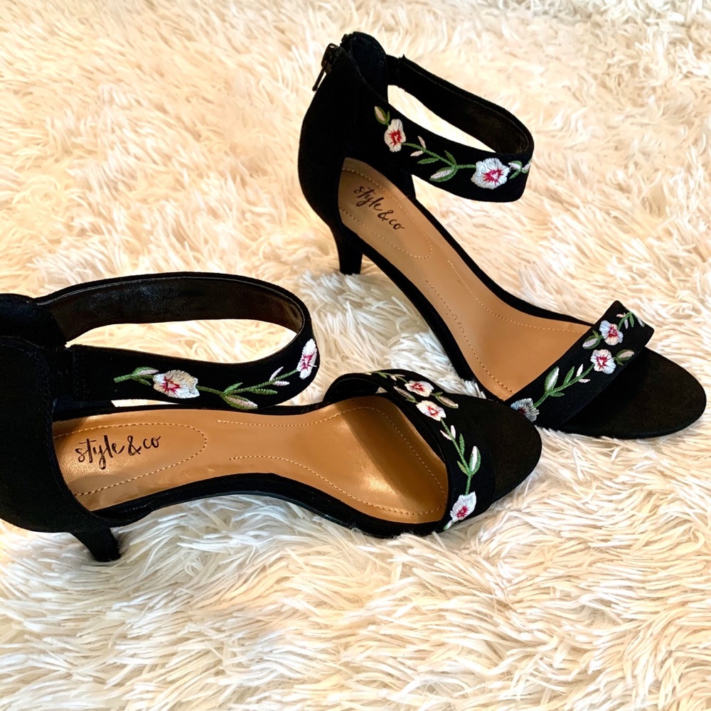 Style & Co Paycee 2 Pc Dress Sandals Size 8